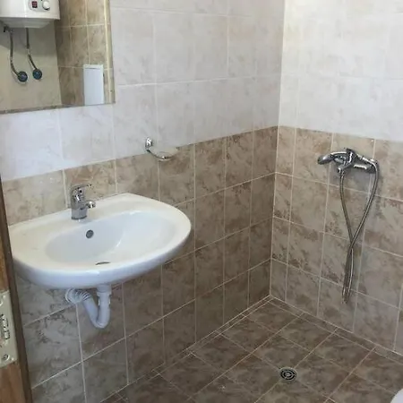 דירה Snug Apt, Sunny Day 6 *